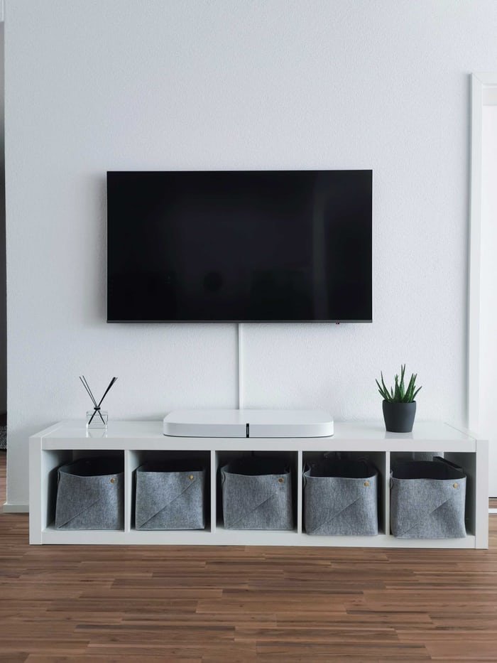 How To Hang A Tv On Brick Wall Without Drilling - Tv Wall Bracket Without Drilling